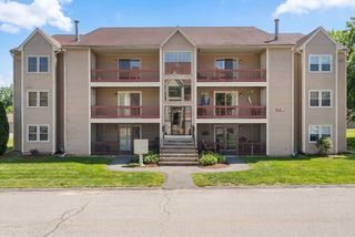 46 Randolph Dr 46, Tewksbury, MA 01876