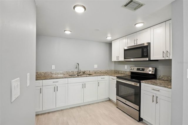 7614 NACIDO COURT 7614, Tampa, FL 33615