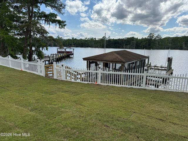 105 Back Creek Court, Hertford, NC 27944