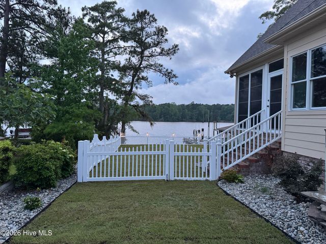 105 Back Creek Court, Hertford, NC 27944