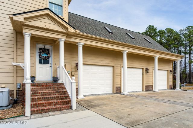 105 Back Creek Court, Hertford, NC 27944