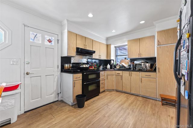 59-41 156th Street, Flushing, NY 11355