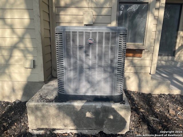 8008 Wayword, San Antonio, TX 78244