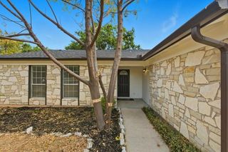 300 Twin Oak TRL, Cedar Park, TX 78613