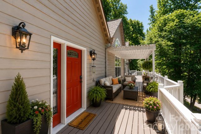 60 Hawks Pointe Lane, Weaverville, NC 28787