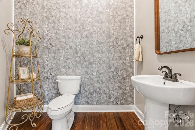 60 Hawks Pointe Lane, Weaverville, NC 28787