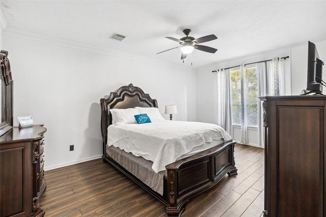 2112 Shadow Bay Circle, League City, TX 77573