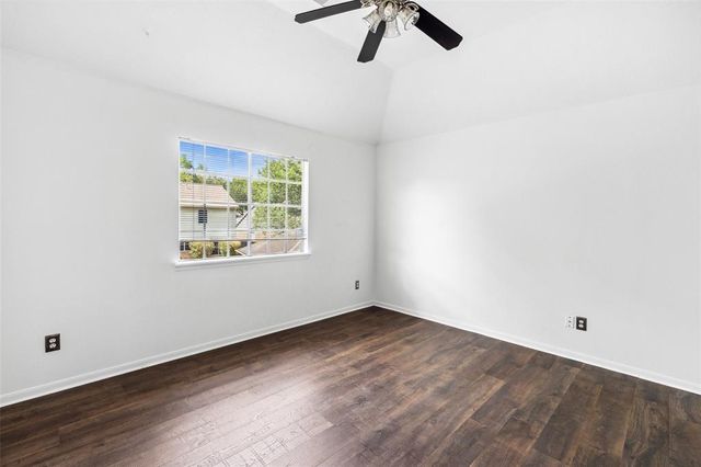 2112 Shadow Bay Circle, League City, TX 77573