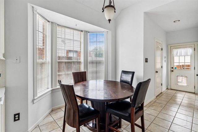 2112 Shadow Bay Circle, League City, TX 77573
