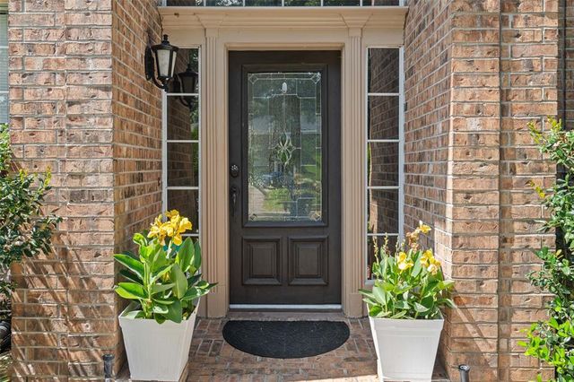 2112 Shadow Bay Circle, League City, TX 77573