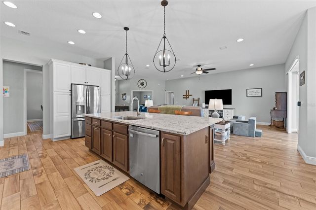 6628 EMMA JANE LANE, Plant City, FL 33565