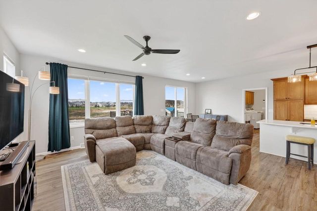 826 Feather Sound Drive, Verona, WI 53593