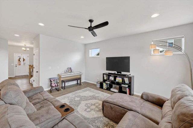 826 Feather Sound Drive, Verona, WI 53593