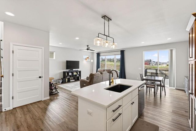 826 Feather Sound Drive, Verona, WI 53593