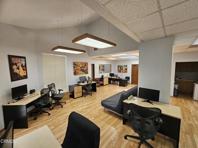 2910 W Broadway, Los Angeles, CA 90041