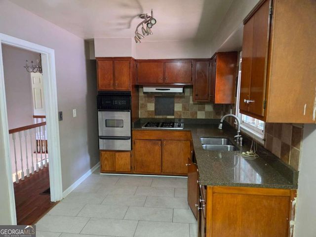 3173 Pennington Circle SW, Atlanta, GA 30354