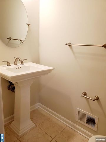 67 Birch Street 310, Ridgefield Park, NJ 07660