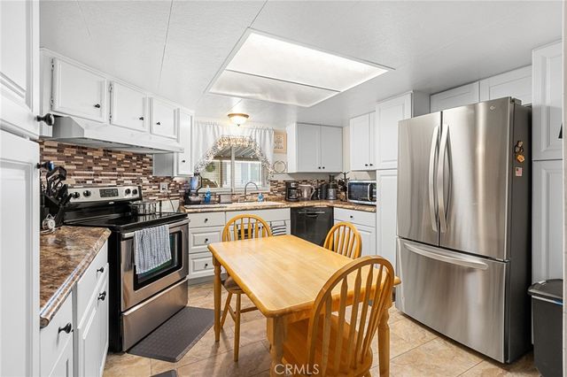 3850 Atlantic 247, Highland, CA 92346