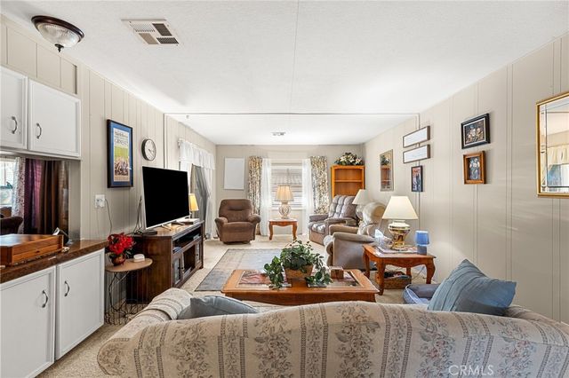 3850 Atlantic 247, Highland, CA 92346