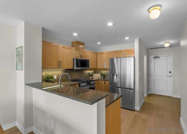 475 Redwood St, San Diego, CA 92103