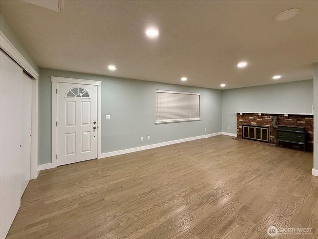 31719 41st Avenue E, Eatonville, WA 98328