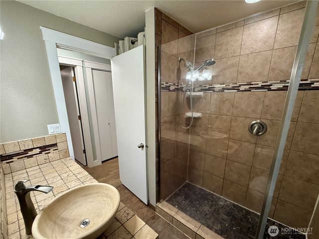 31719 41st Avenue E, Eatonville, WA 98328