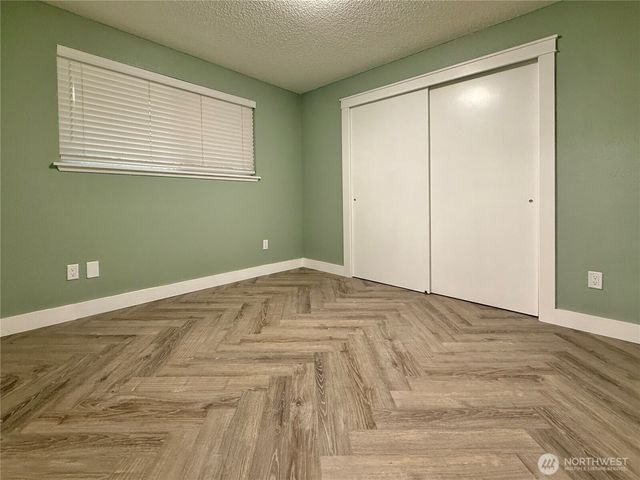 31719 41st Avenue E, Eatonville, WA 98328