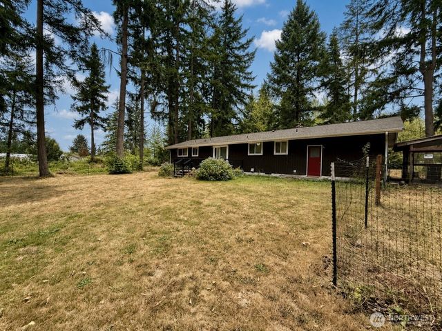 31719 41st Avenue E, Eatonville, WA 98328