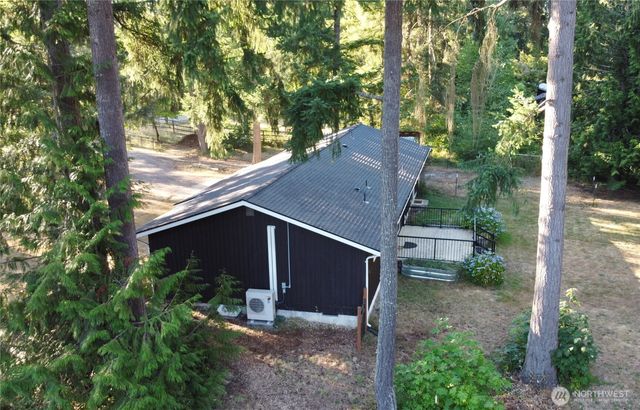 31719 41st Avenue E, Eatonville, WA 98328
