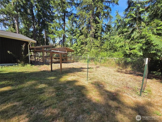 31719 41st Avenue E, Eatonville, WA 98328