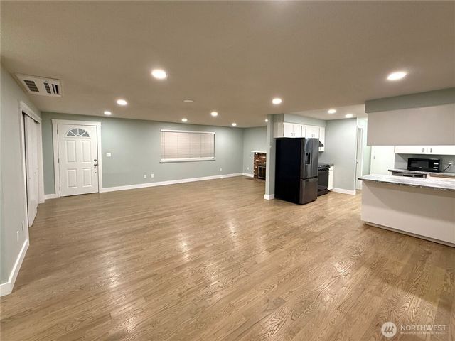 31719 41st Avenue E, Eatonville, WA 98328