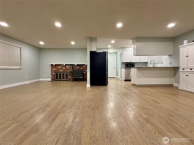 31719 41st Avenue E, Eatonville, WA 98328