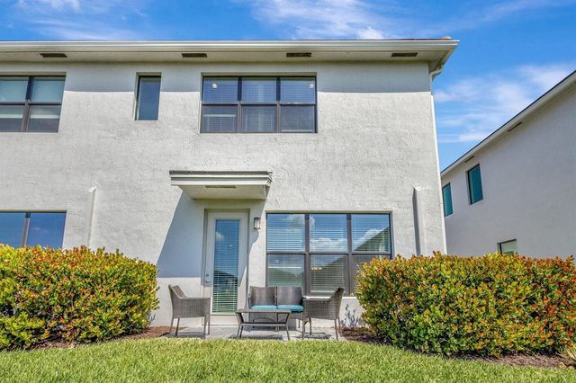 8654 Antarus Drive, Lake Worth, FL 33467