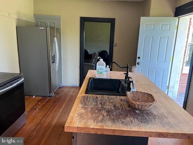 5002 PICKING RD, Hellam, PA 17406