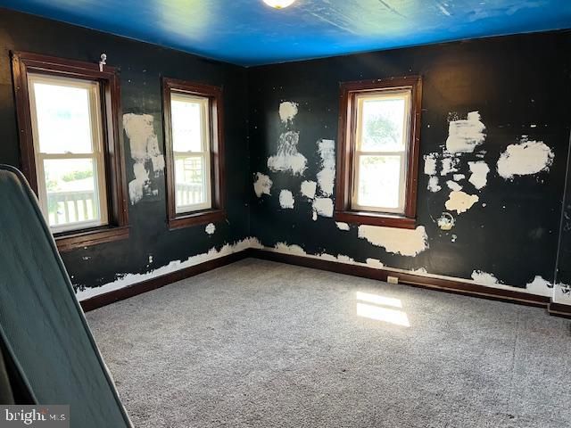 5002 PICKING RD, Hellam, PA 17406