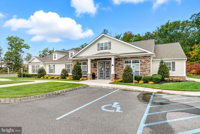 52 KIPPEN DR, Williamstown, NJ 08094