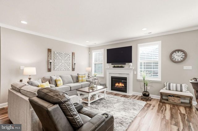 52 KIPPEN DR, Williamstown, NJ 08094