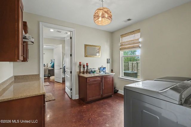 1808 Malone Road, Nesbit, MS 38651