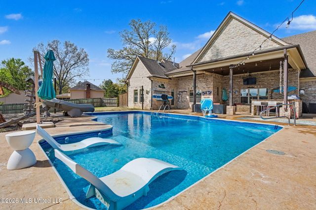 1808 Malone Road, Nesbit, MS 38651