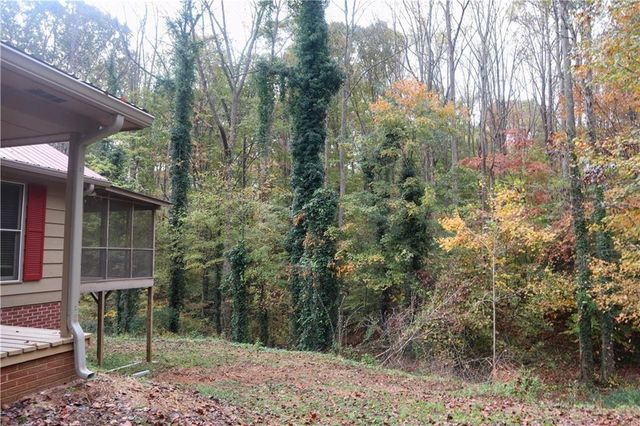 618 Old Doss Drive, Canton, GA 30115