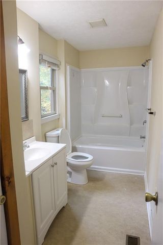 618 Old Doss Drive, Canton, GA 30115