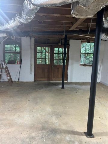 618 Old Doss Drive, Canton, GA 30115