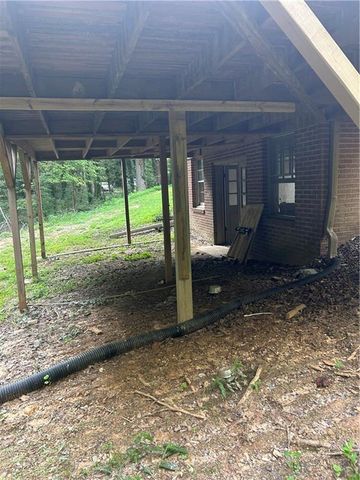 618 Old Doss Drive, Canton, GA 30115