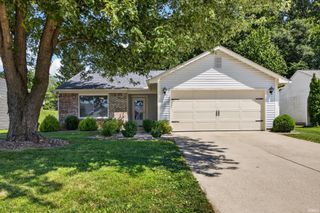 571 S Fieldstone Boulevard, Bloomington, IN 47403