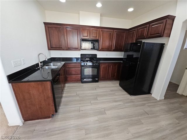 584 Bayo Canyon Court, Henderson, NV 89015