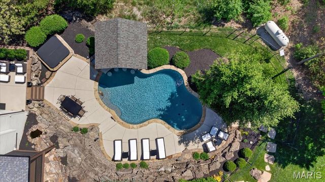 3817 Indian Ridge Lane, Defiance, MO 63341