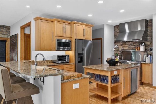 3817 Indian Ridge Lane, Defiance, MO 63341