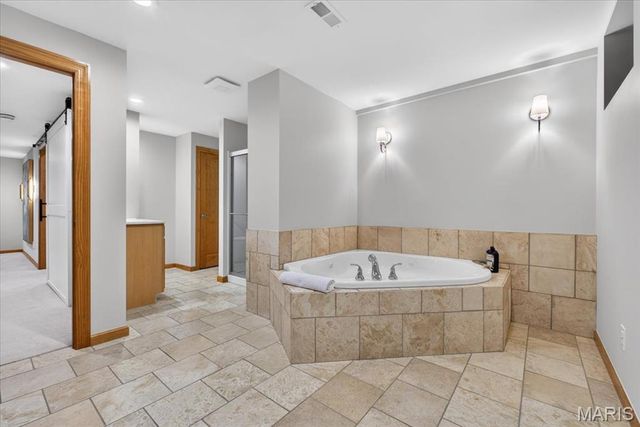 3817 Indian Ridge Lane, Defiance, MO 63341