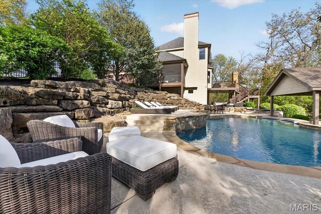 3817 Indian Ridge Lane, Defiance, MO 63341
