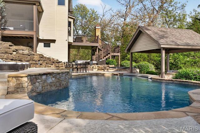 3817 Indian Ridge Lane, Defiance, MO 63341